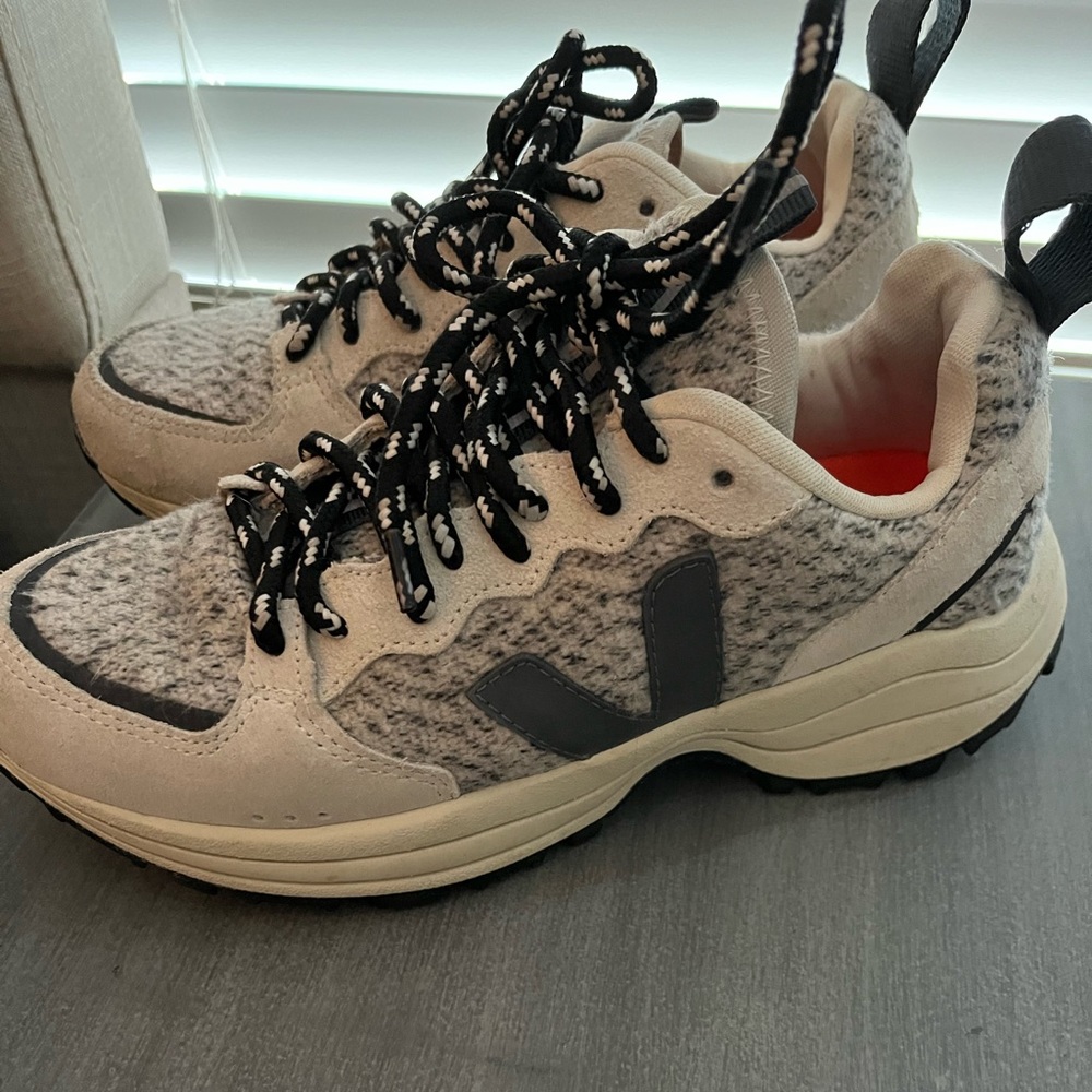 Veja Venturi Flannel Sneakers